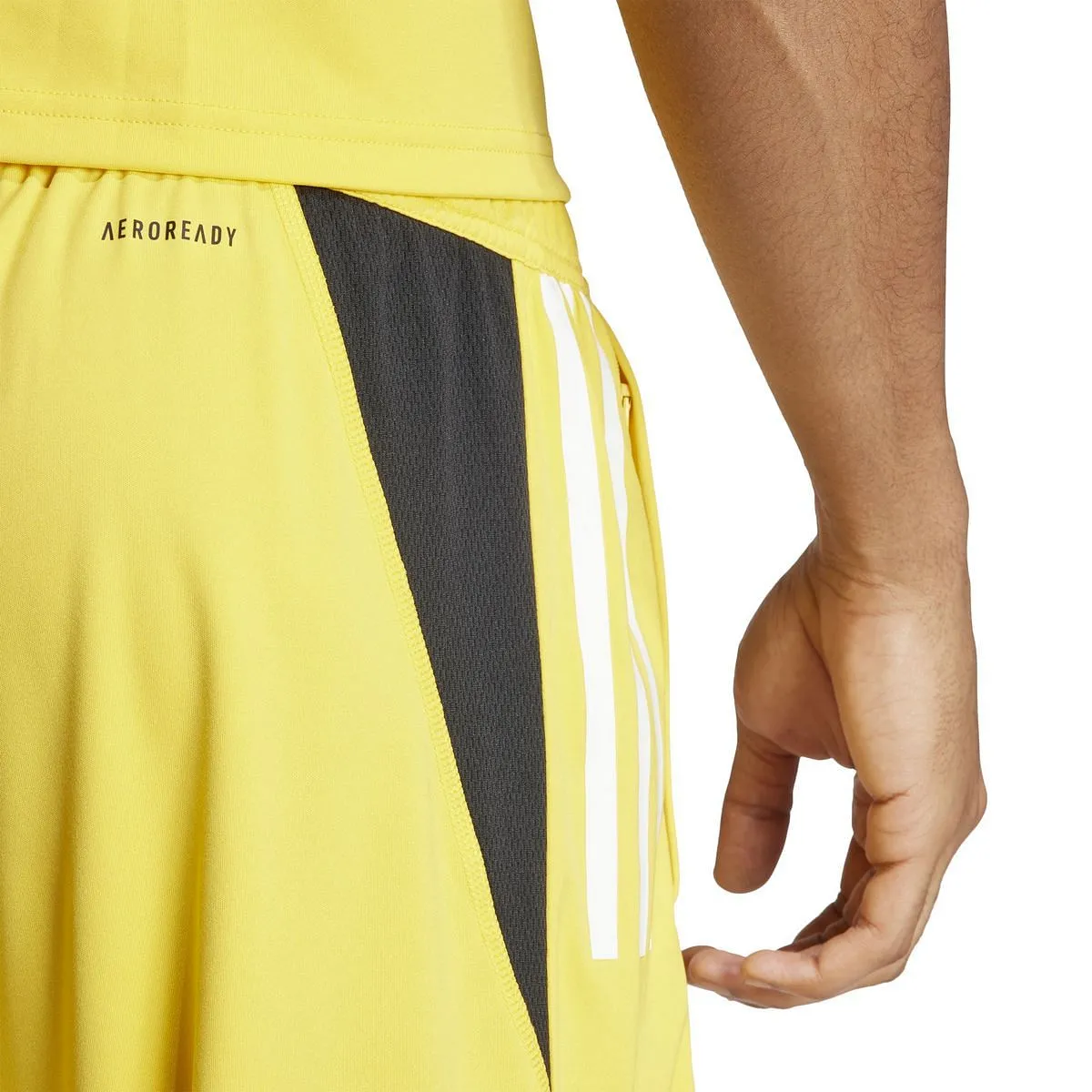      ADIDAS SHORT TRAINING JUVENTUS 23/24  