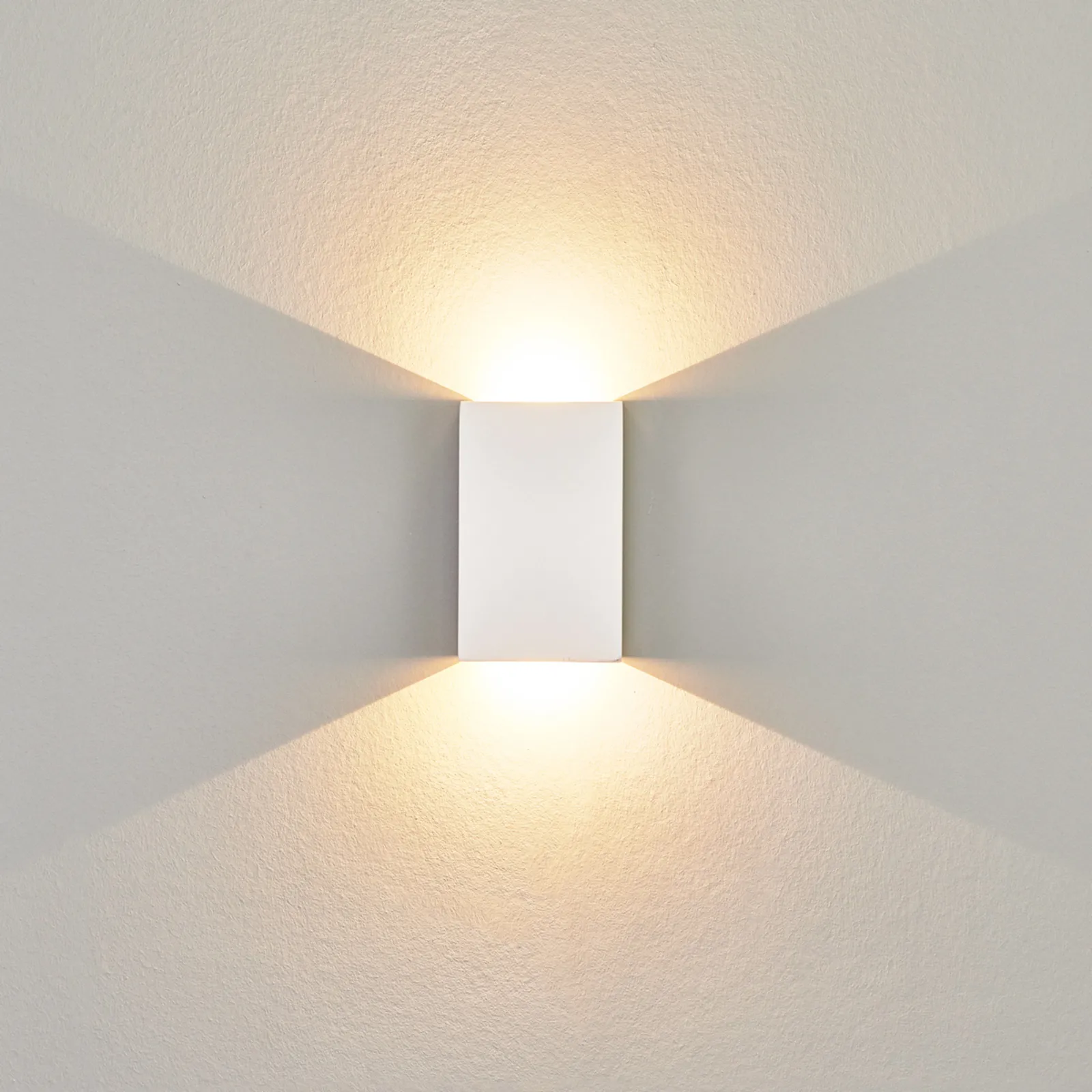 Applique a LED Fabiola in gesso, altezza 16 cm