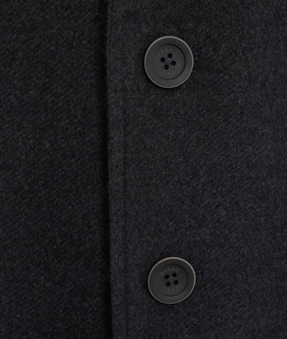 Cappotto con imbottitura grigio scuro grigio scuro