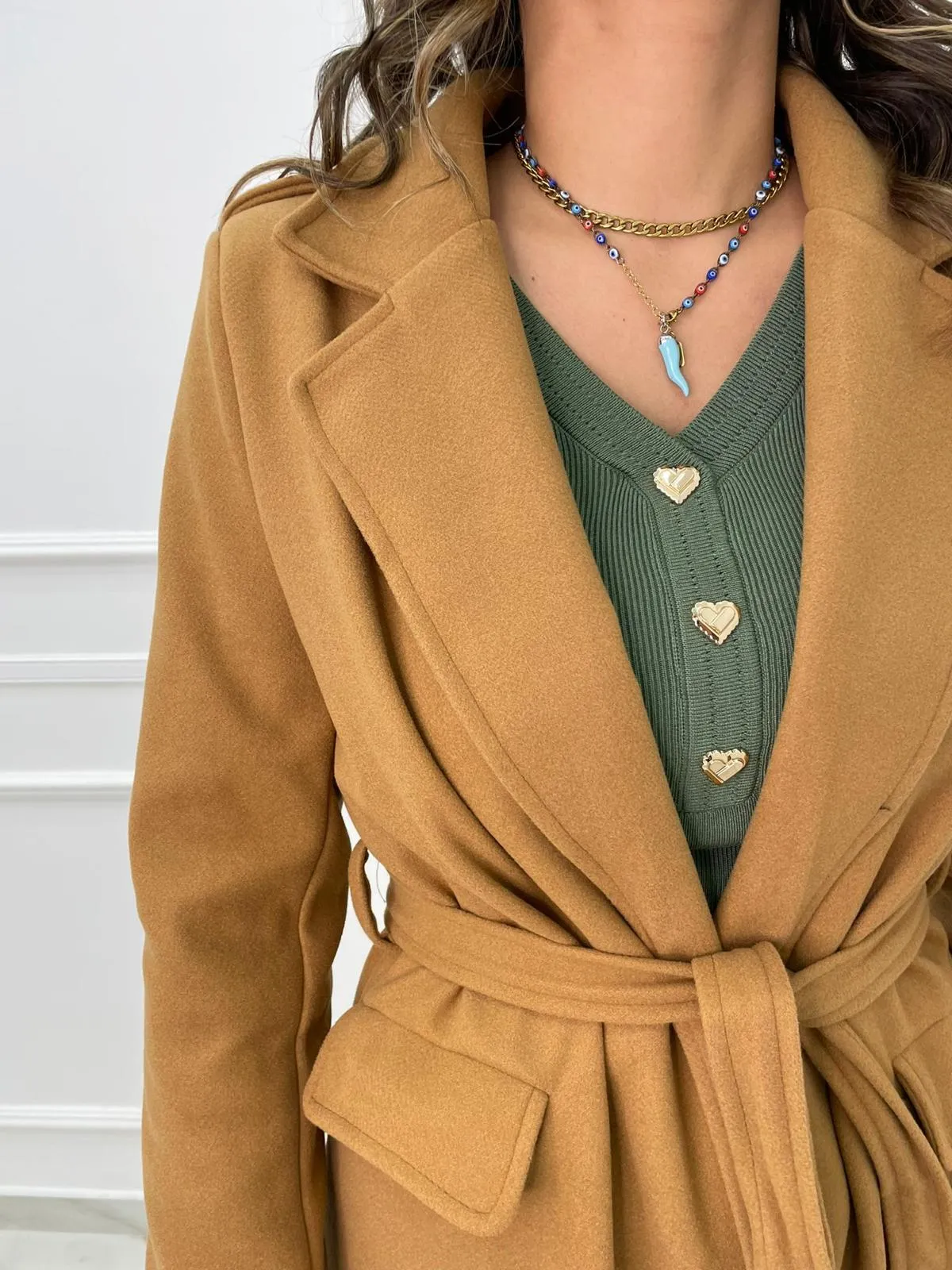 Cappotto lungo tinta unita con cintura in vita