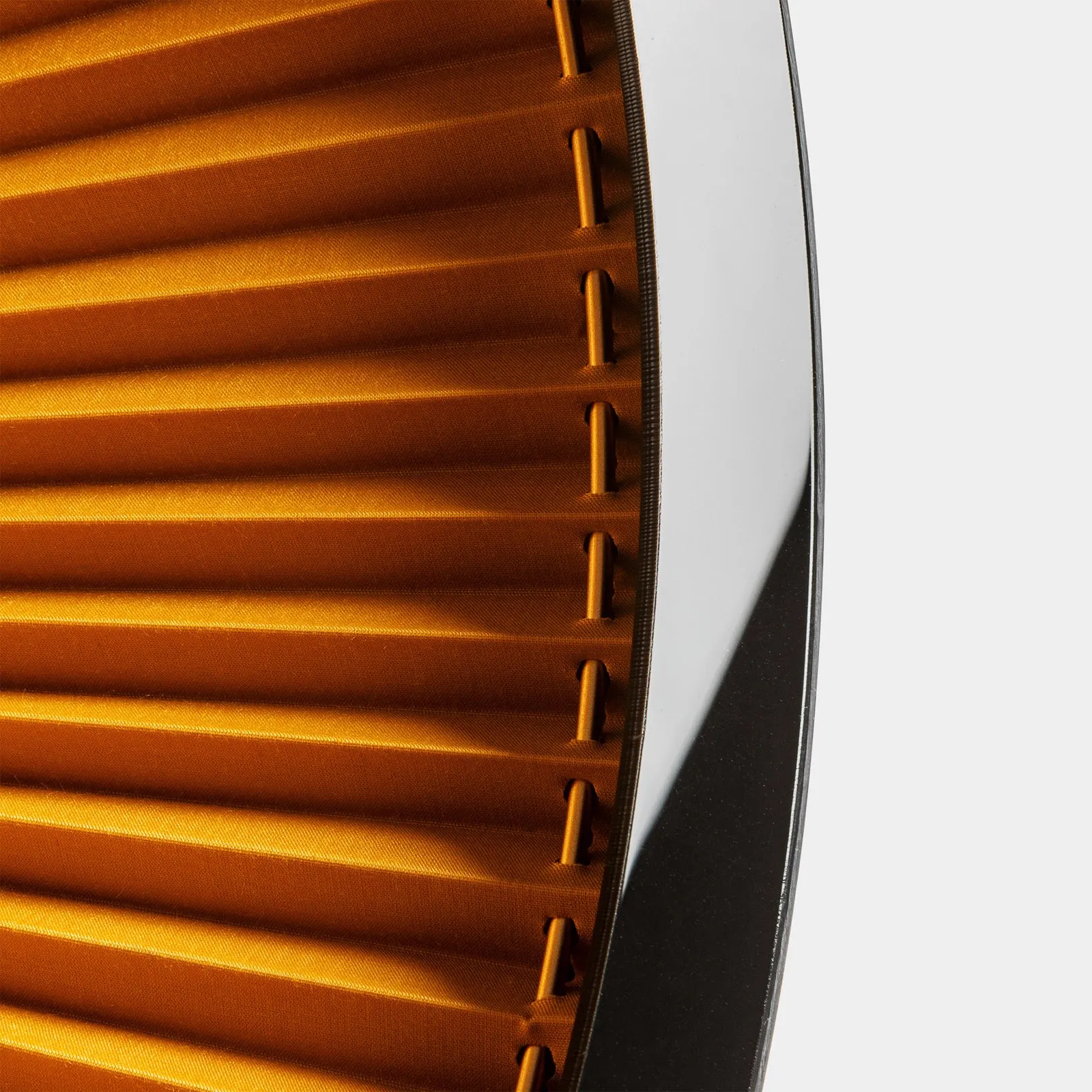 LEDS-C4 Lampada a sospensione a ombrello, nero-oro, acciaio, Ø 100 cm
