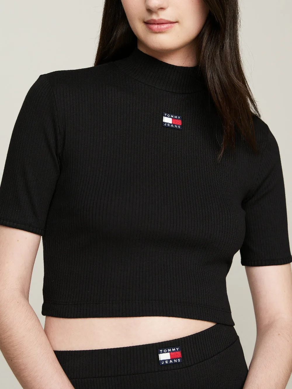 Maglia collo alto a costine cropped