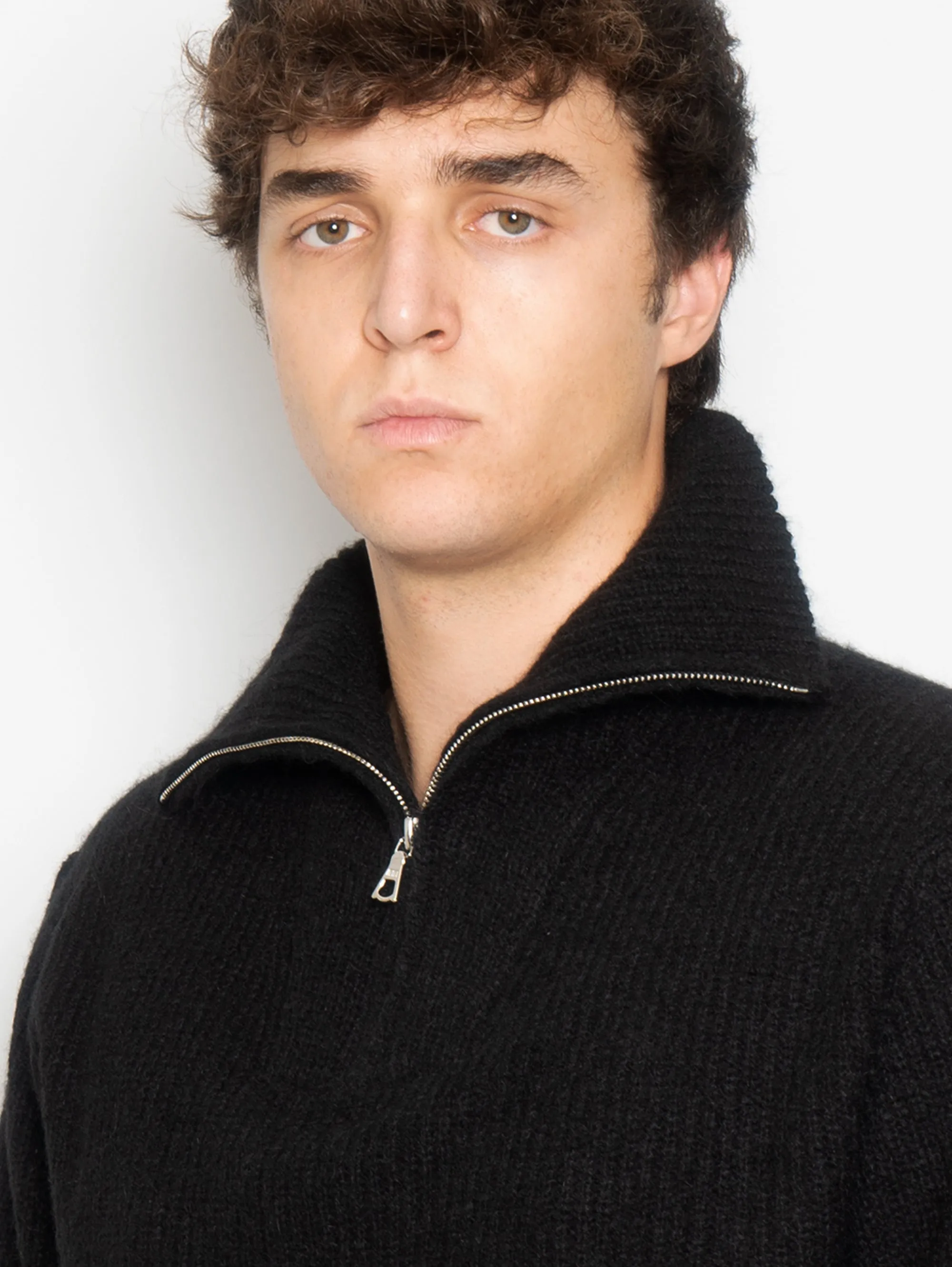Maglia Collo Alto con Zip Nero