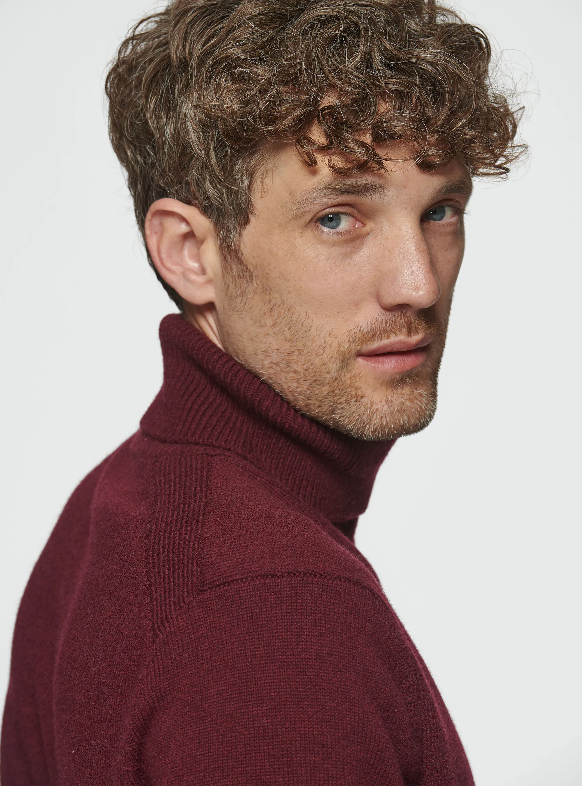 Maglia collo alto in lana merino