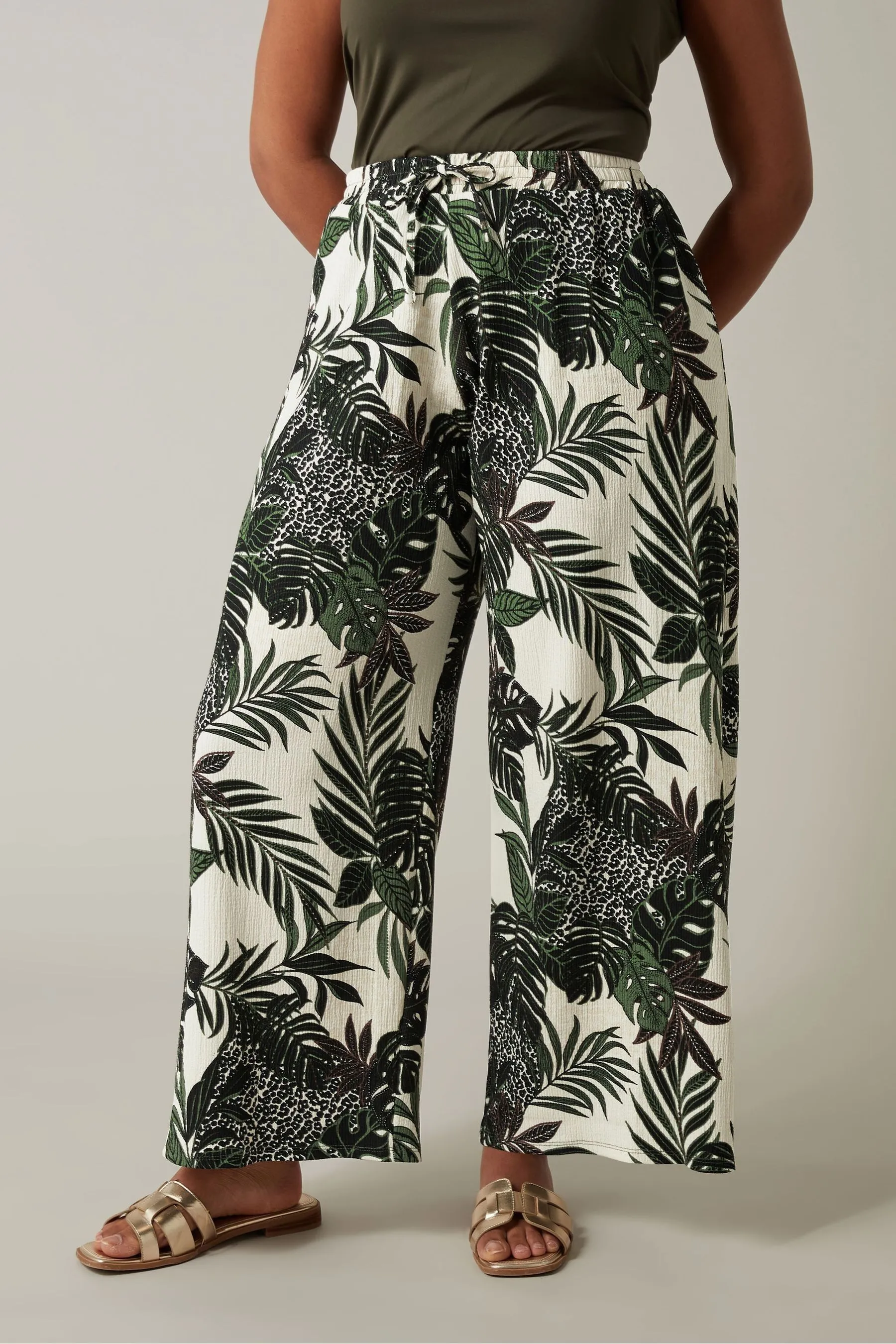 Nero Pantaloni in crêpe e jersey Evans    