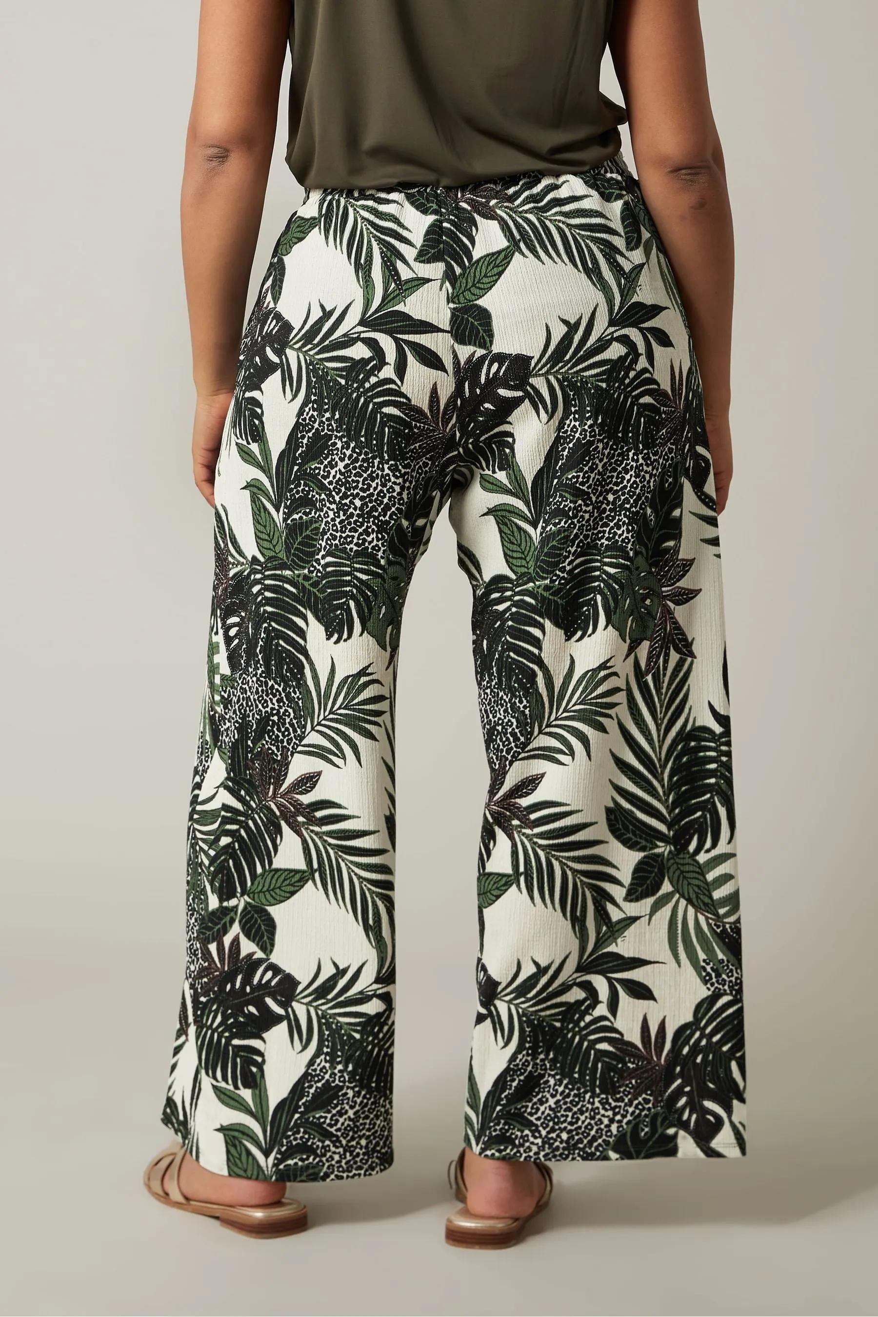 Nero Pantaloni in crêpe e jersey Evans    