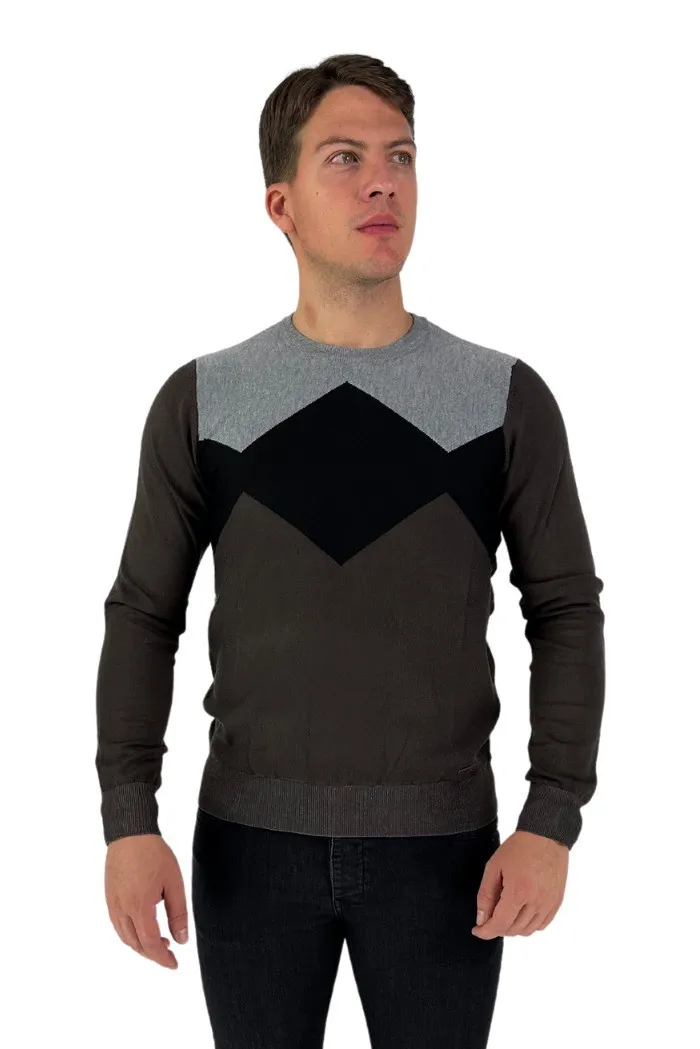 Nerovago maglia girocollo in misto viscosa con fantasia frontale 730401