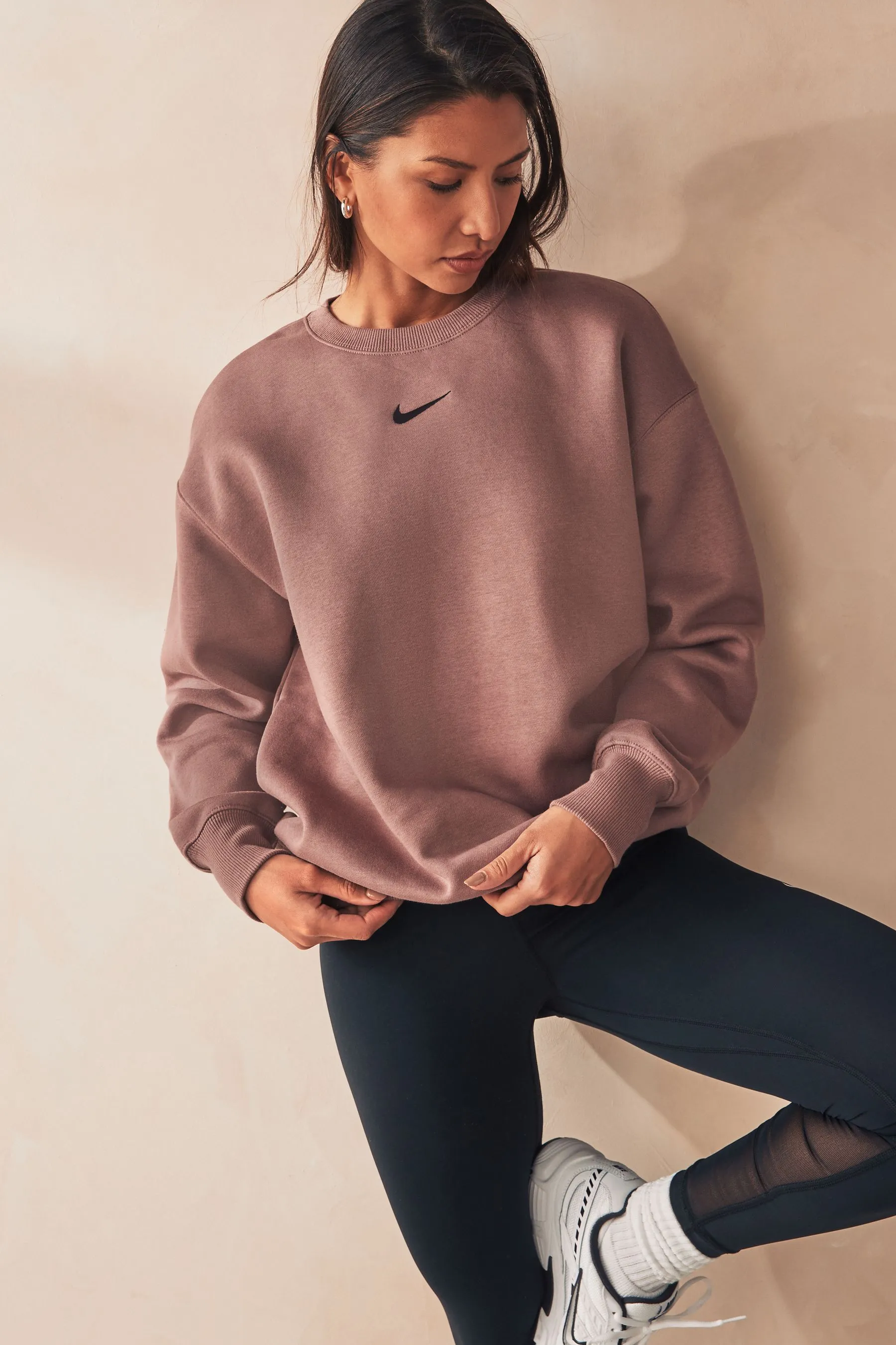 Nike - Felpa oversize con logo piccolo