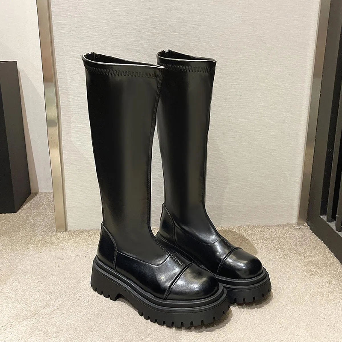 Nuove donne appartamenti stivali Chelsea piattaforma stivali alti al ginocchio donna stivali da moto invernali Designer 2023 mod