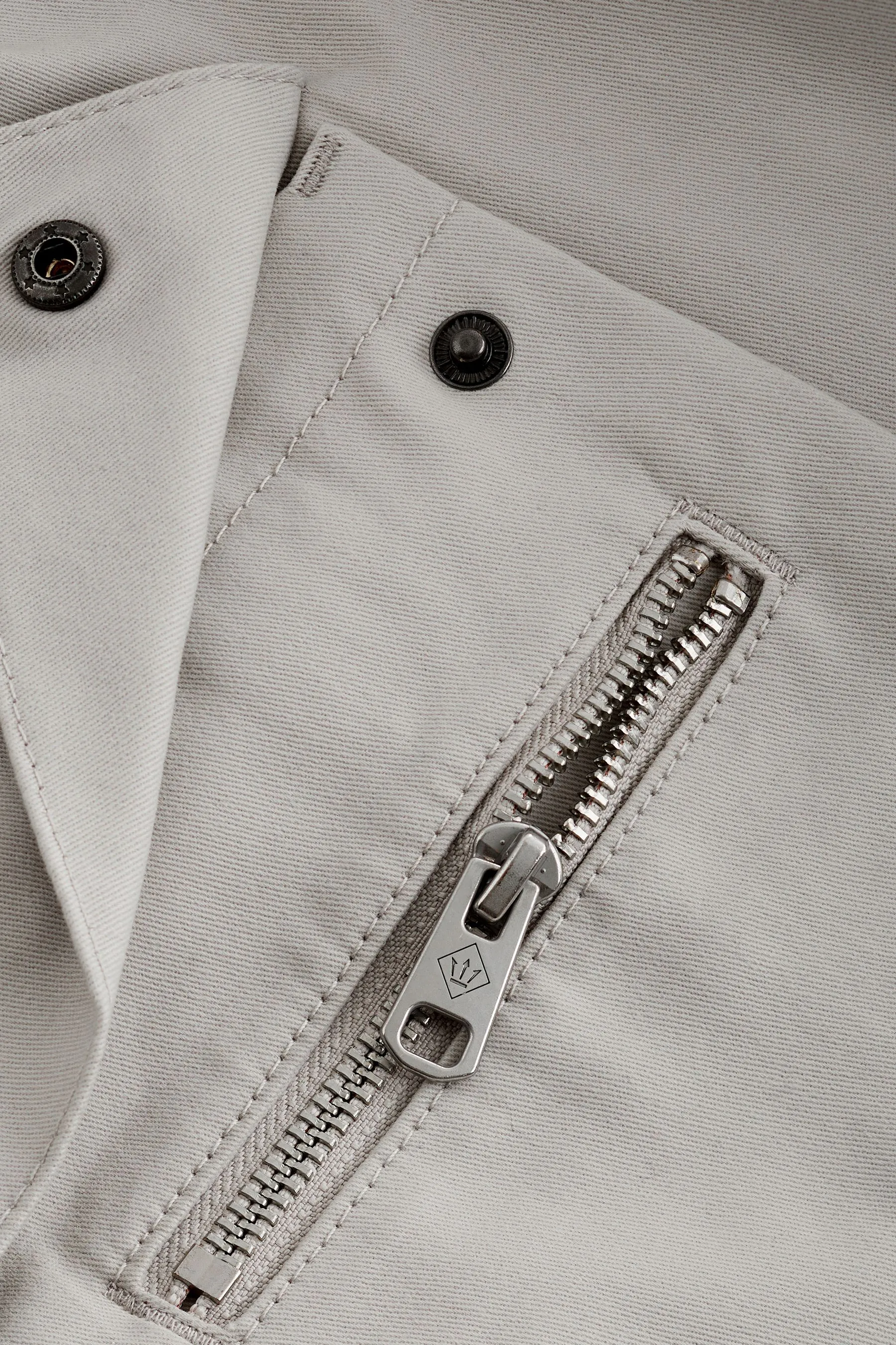 Osso  - Shorts cargo eleganti con tasche con zip