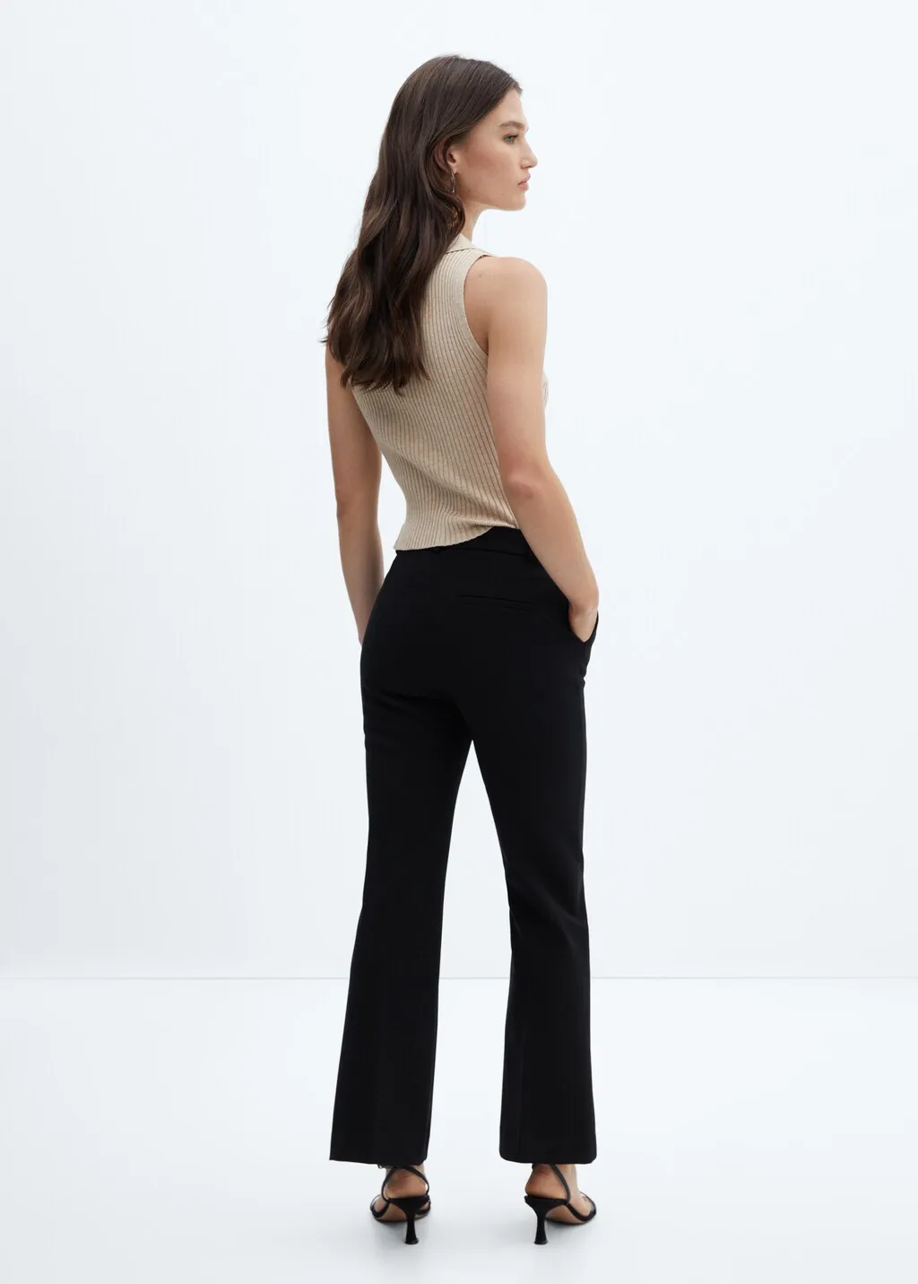 Pantaloni scampanati crop