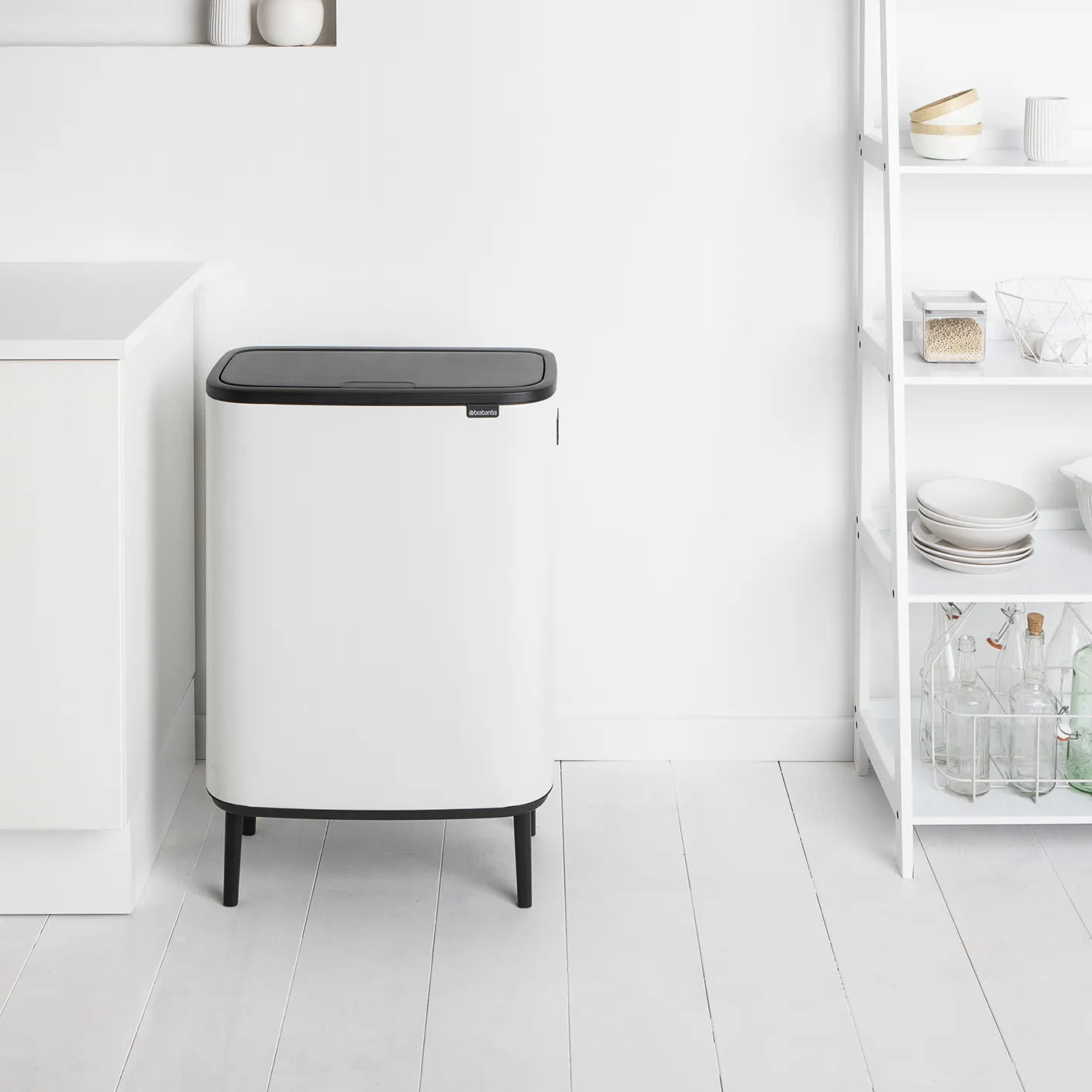 Pattumiera touch alta Bo 60 L.jz{font-size:18px}Mineral concrete grey