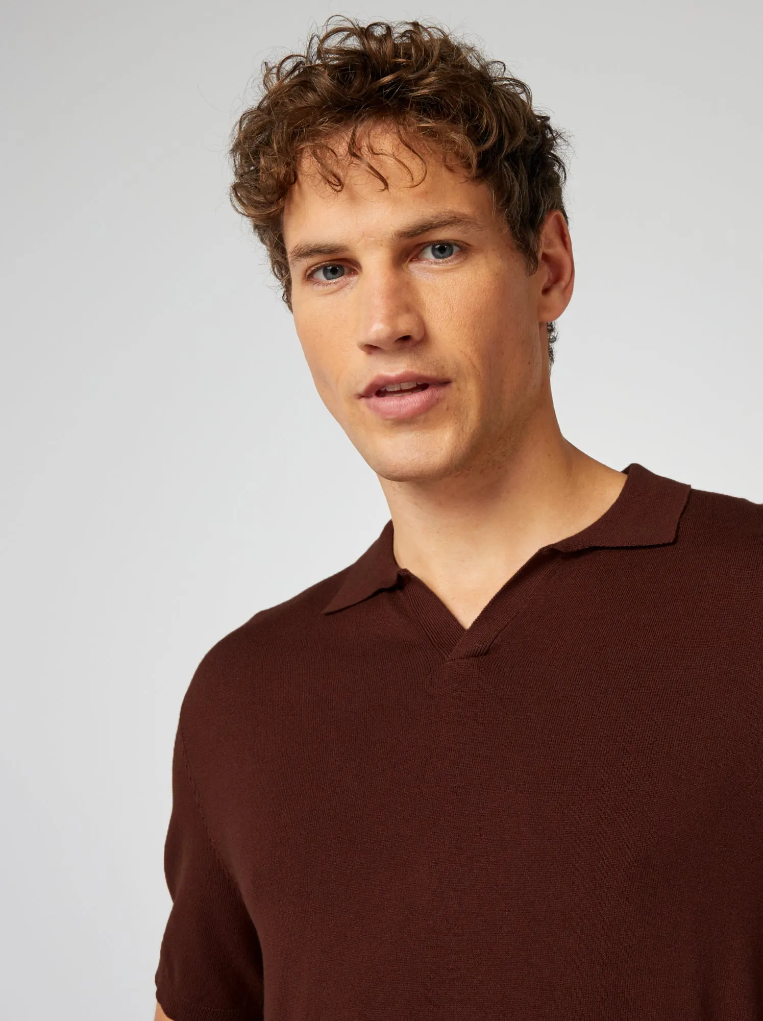 Polo in maglia con collo aperto - ROSSO