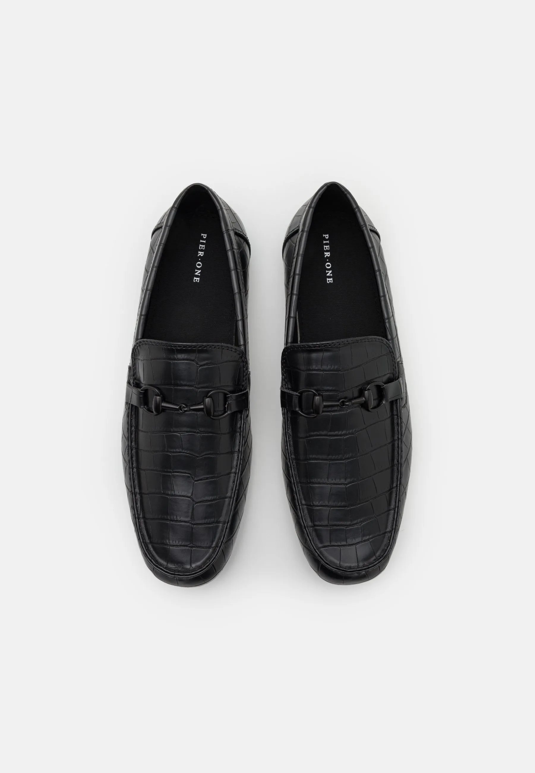 Scarpe senza lacci