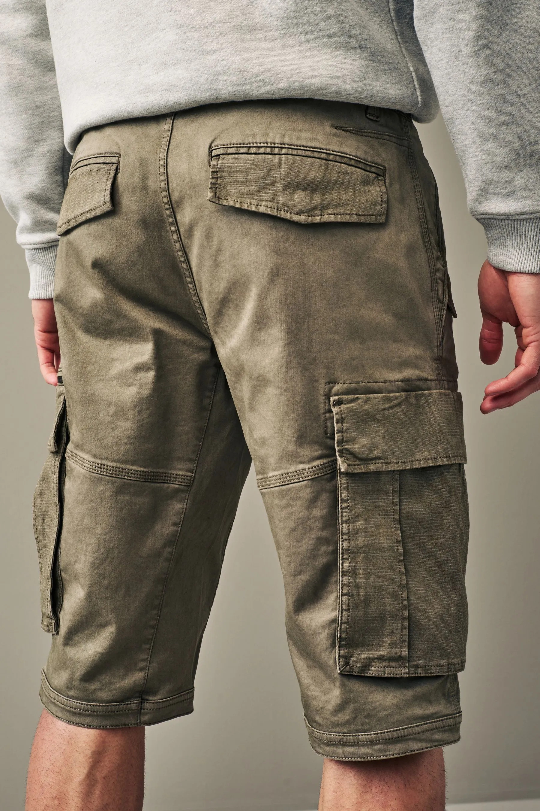 Shorts cargo da 3 quarti