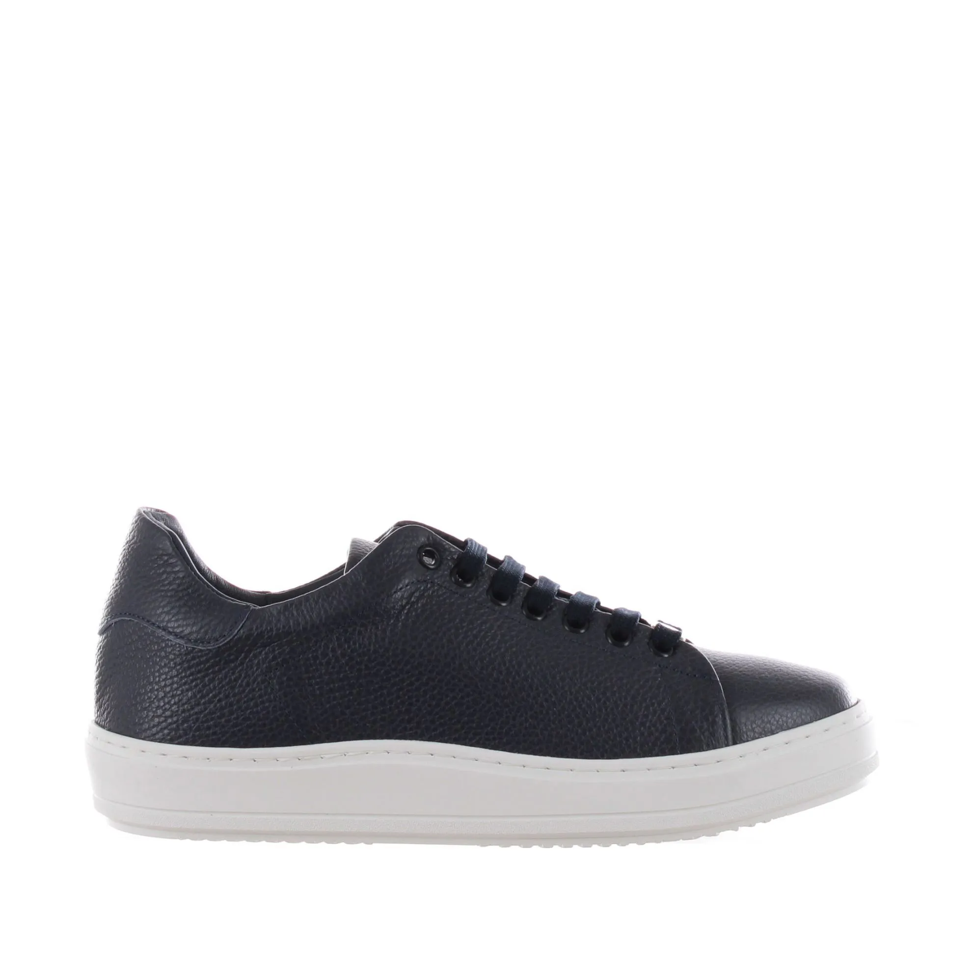 Sneaker in pelle martellata