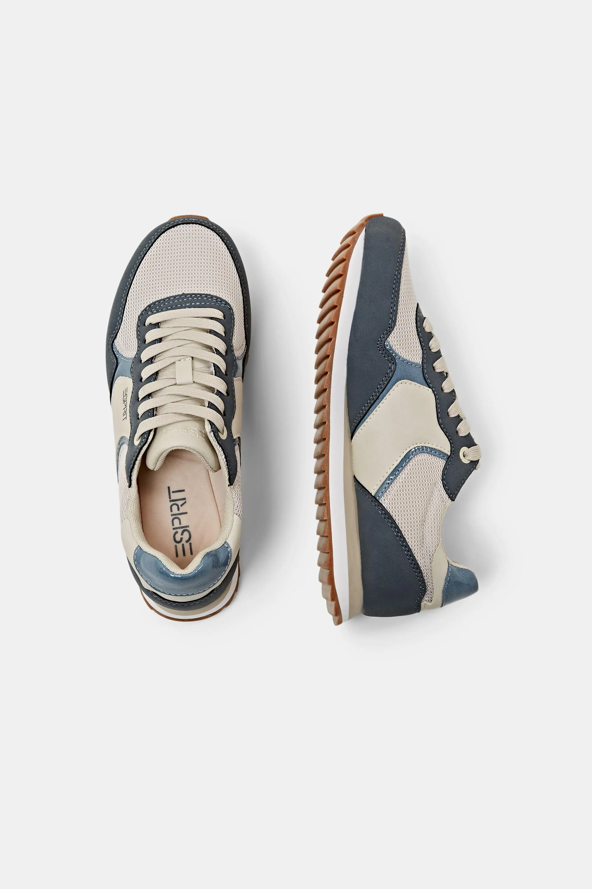 Sneakers in pelle vegana