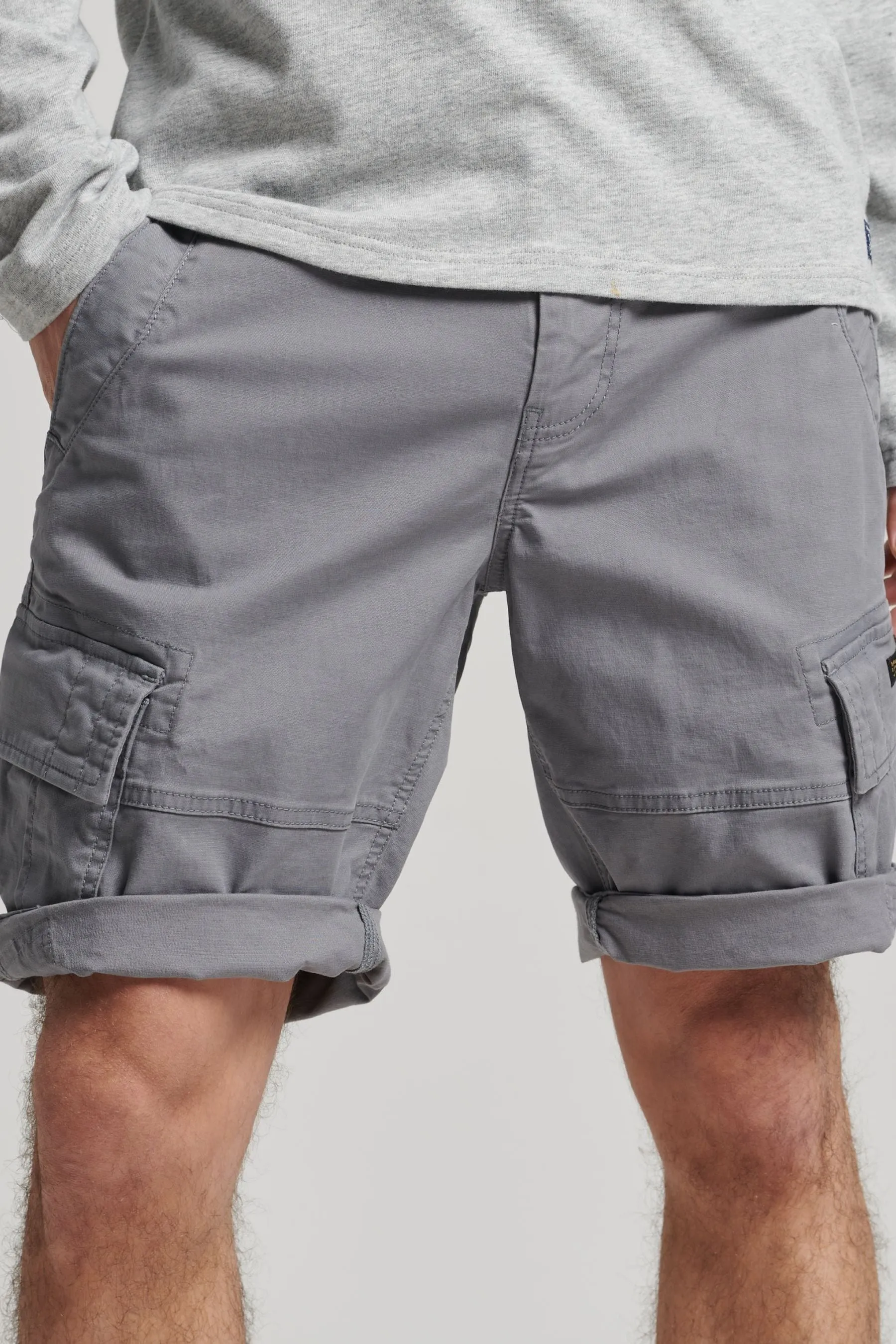 Superdry - Shorts cargo con logo vintage