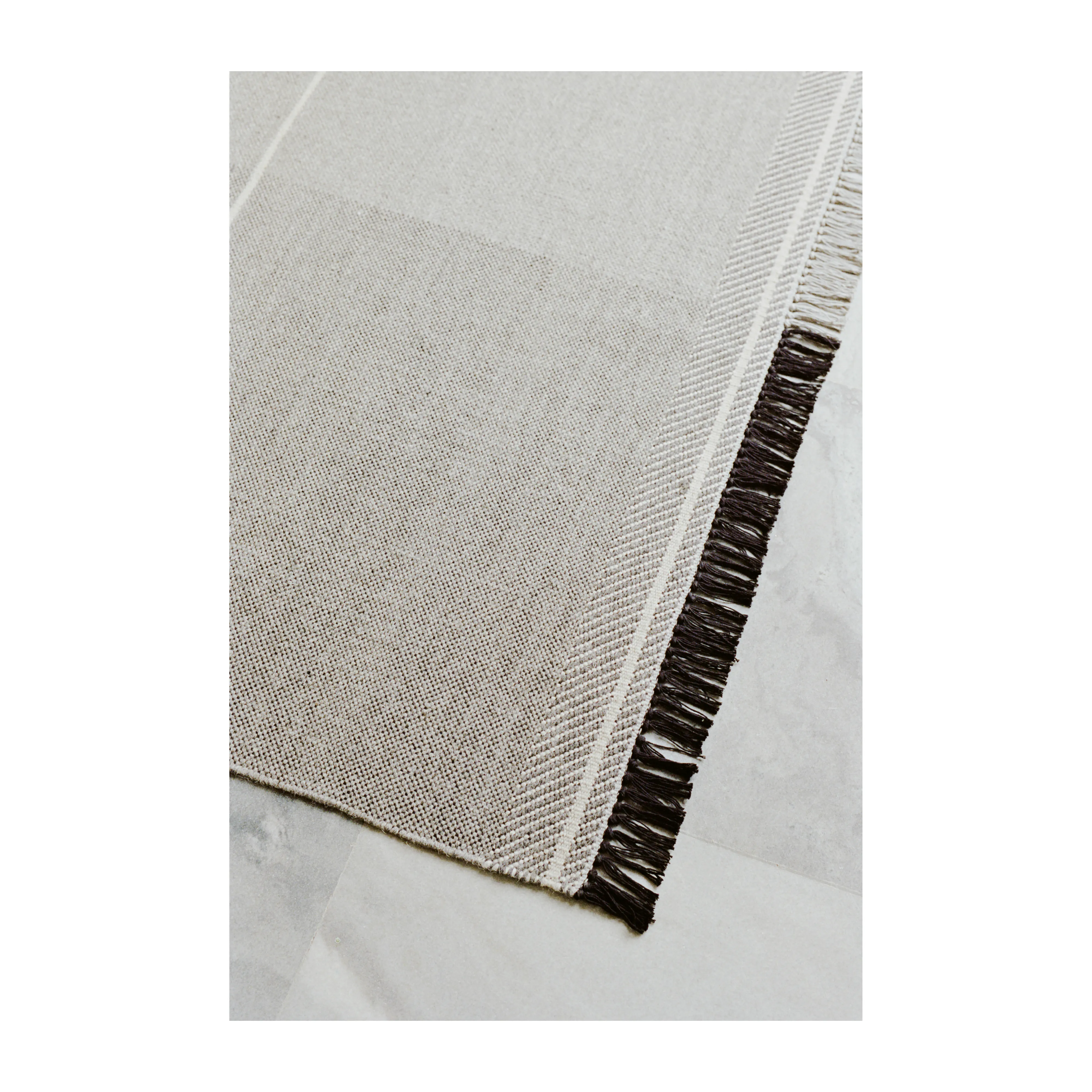 Tappeto in lana Mindful Soul 140x200 cm.jf{font-size:18px}Stone-beige