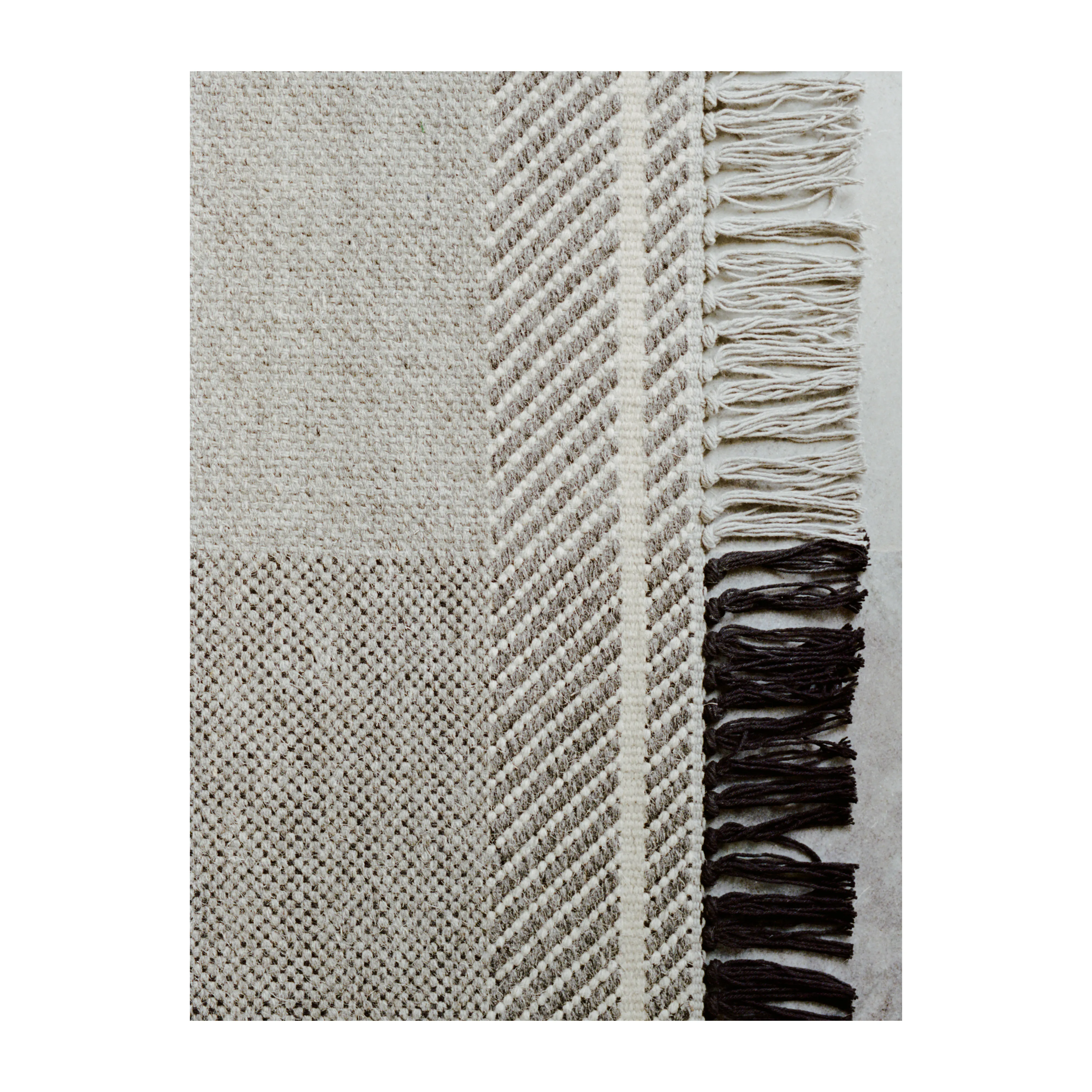 Tappeto in lana Mindful Soul 140x200 cm.jf{font-size:18px}Stone-beige